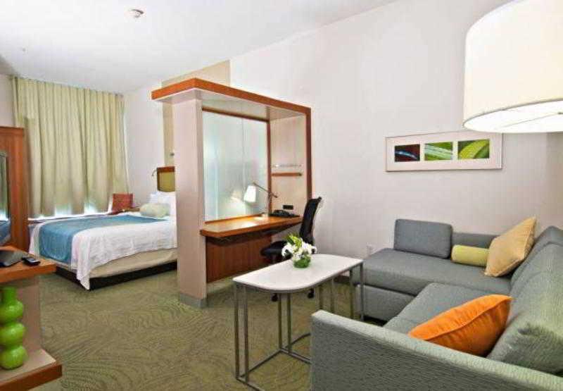 Springhill Suites By Marriott Oklahoma City Moore Exterior photo